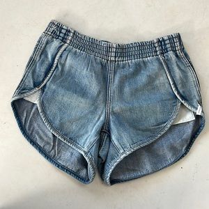 One teaspoon runner style shorts, size medium. Inseam 3.5”